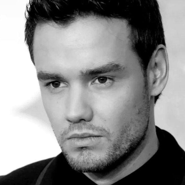 DramaAlert's tweet photo. Liam Payne was acting erratic, smashed laptop, and had to be carried back to his room before passing away, witnesses tell TMZ. https://t.co/YWvU3VHrw4