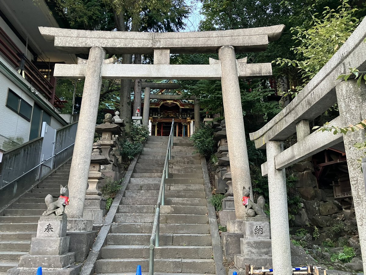 usakichi_net's tweet photo. 東京都北区の王子稲荷神社⛩️大晦日に関東の狐が集まるという言い伝えがあります。 https://t.co/05yxJsXtKz