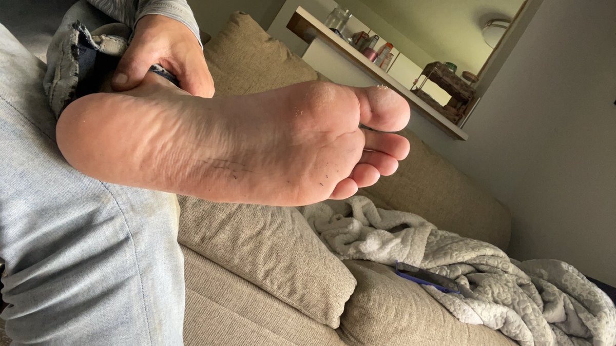 Who’s ready to worship these godly soles #musclegod #gayforpay #debtcontract #sniff #slave #slaveboy #moneyfag #lick #payslave #p #submissions #chastity #socksfetish #g #gaytribute #foot #underwearforsale #footfetish #humiliations <a href="/MastersRetweets/">Ca$h Sub - Masters Retweets</a>