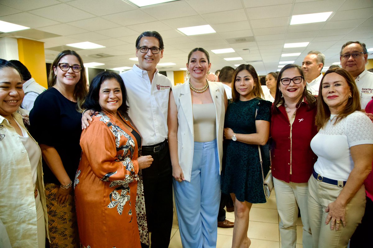 erasmoglz's tweet photo. ¡En Madero apostamos por la educación y más educación!
Firmamos un importante convenio con la @EDUCATAM , el #CRETAM y el @TecMaderOficial. Estamos comprometidos con el sector académico con el objetivo de un Madero más próspero para todos #aDarle! https://t.co/YY3evMAGcT