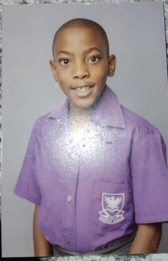 MbazimaThomason's tweet photo. Help us find Lethabo Moshupya 11years old boy from Sekhonyela street, Basothong,Thokoza

He went missing around 3PM today. 

He left a letter.

If anyone has information pls contact 0714347053
0767524274 https://t.co/otMP3j9hN7