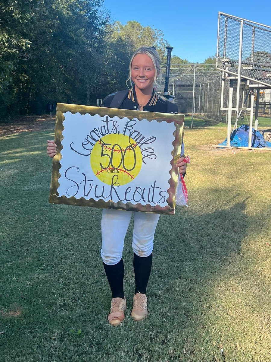 KayleeHuckaby7's tweet photo. Sweet 16, here we come!!! 
We played a double header today against Crisp County and got 2 big wins. 
Also reached 500 Career K’s and 200 + for just this season!! 
Stats combined in both games 👇🏼
6IP
2 Hits
11 K’s 
0 BB https://t.co/QDMEeL89om