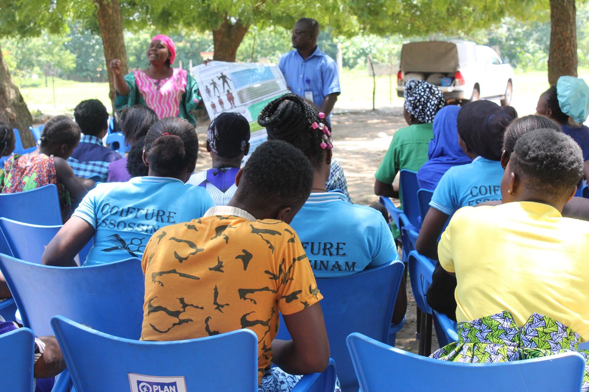 PlanIntTogo's tweet photo. 897 jeunes dont 876 filles et 6 filles handicapées, ont été renforcées sur l'hygiène menstruelle dans 15 villages des Plateaux, précisément dans les préfectures de l'Anié, de l’Ogou, de Haho et du Moyen-Mono avec l'appui du projet WASH IV.
#StandWithGirls #HygièneMenstruelle https://t.co/DvYmpvyr1N