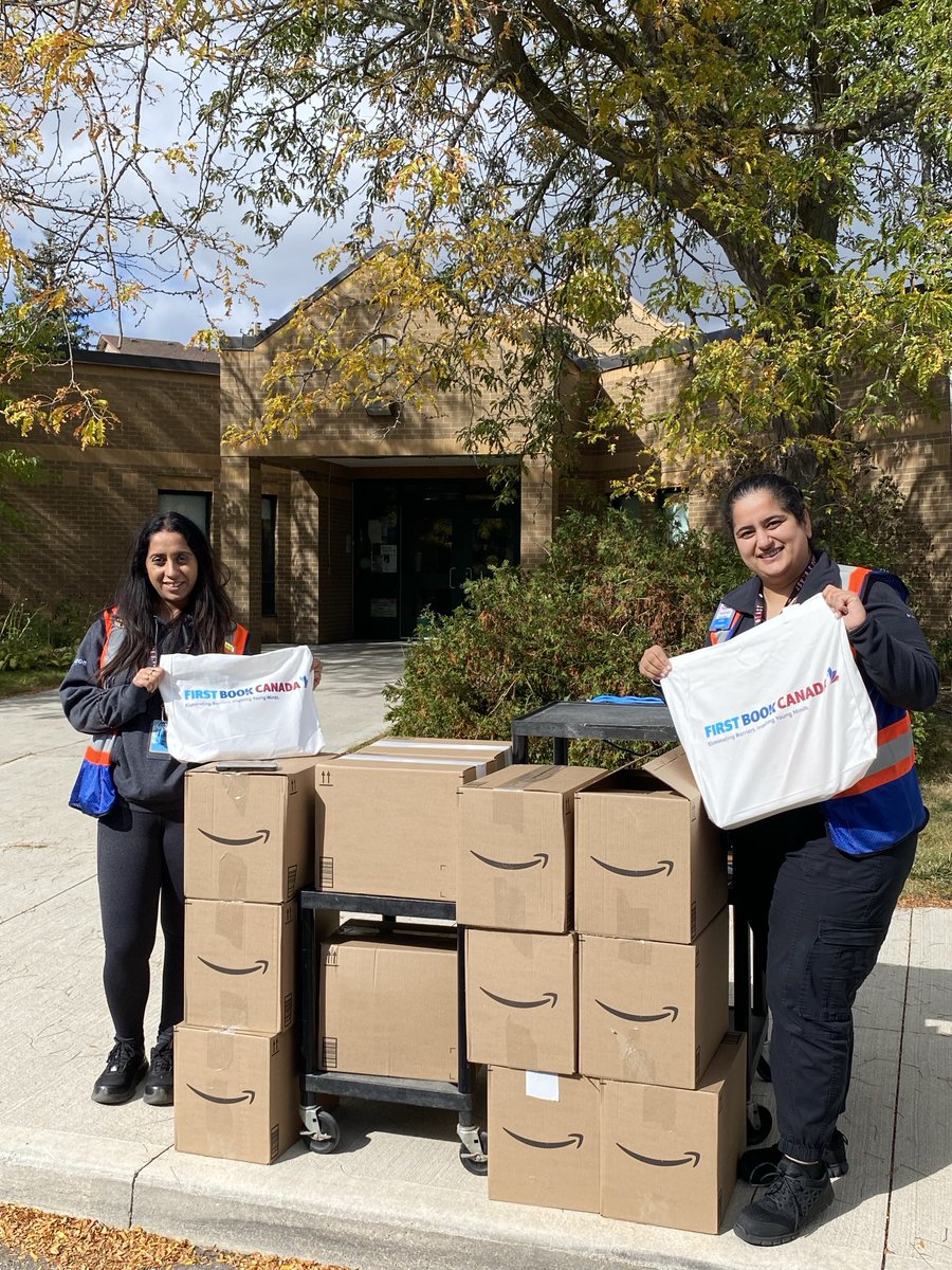 Thank you to ⁦<a href="/FirstBookCanada/">First Book Canada</a>⁩ and our local ⁦<a href="/amazonca/">Amazon Canada</a>⁩ office for the generous donation of book bags. Can’t wait to share the books with our ⁦<a href="/PeterandPaulCS/">Sts. Peter and Paul Elementary School</a>⁩ students on ⁦<a href="/CdnSchoolLibrar/">Cdn School Libraries</a>⁩ Day