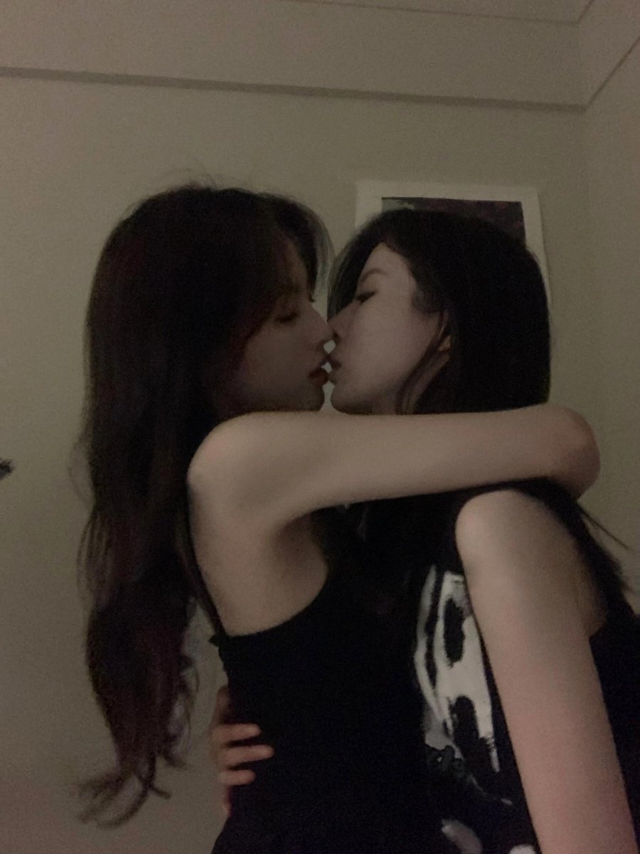 Yuri Melodies (@yurimelodies) on Twitter photo 