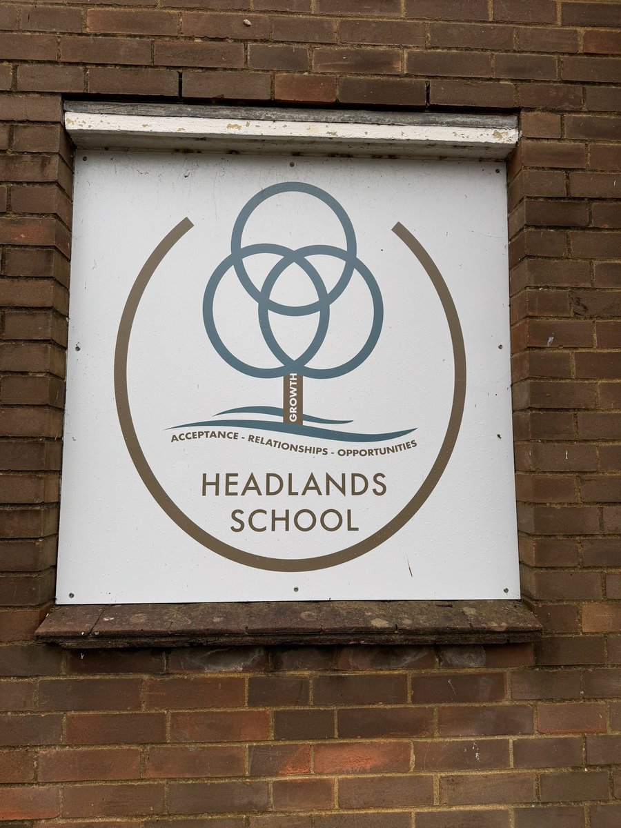 Upbeat Music and Arts tweet media