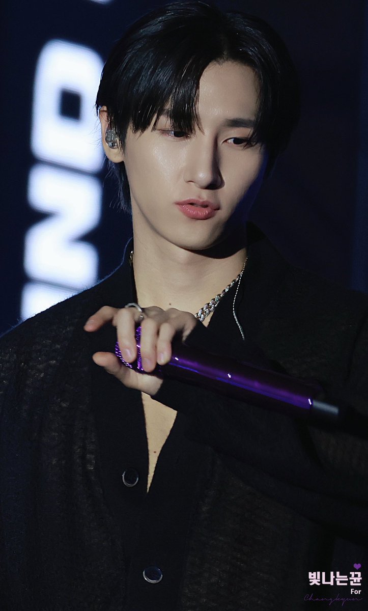 빛나는뀬💜 tweet media