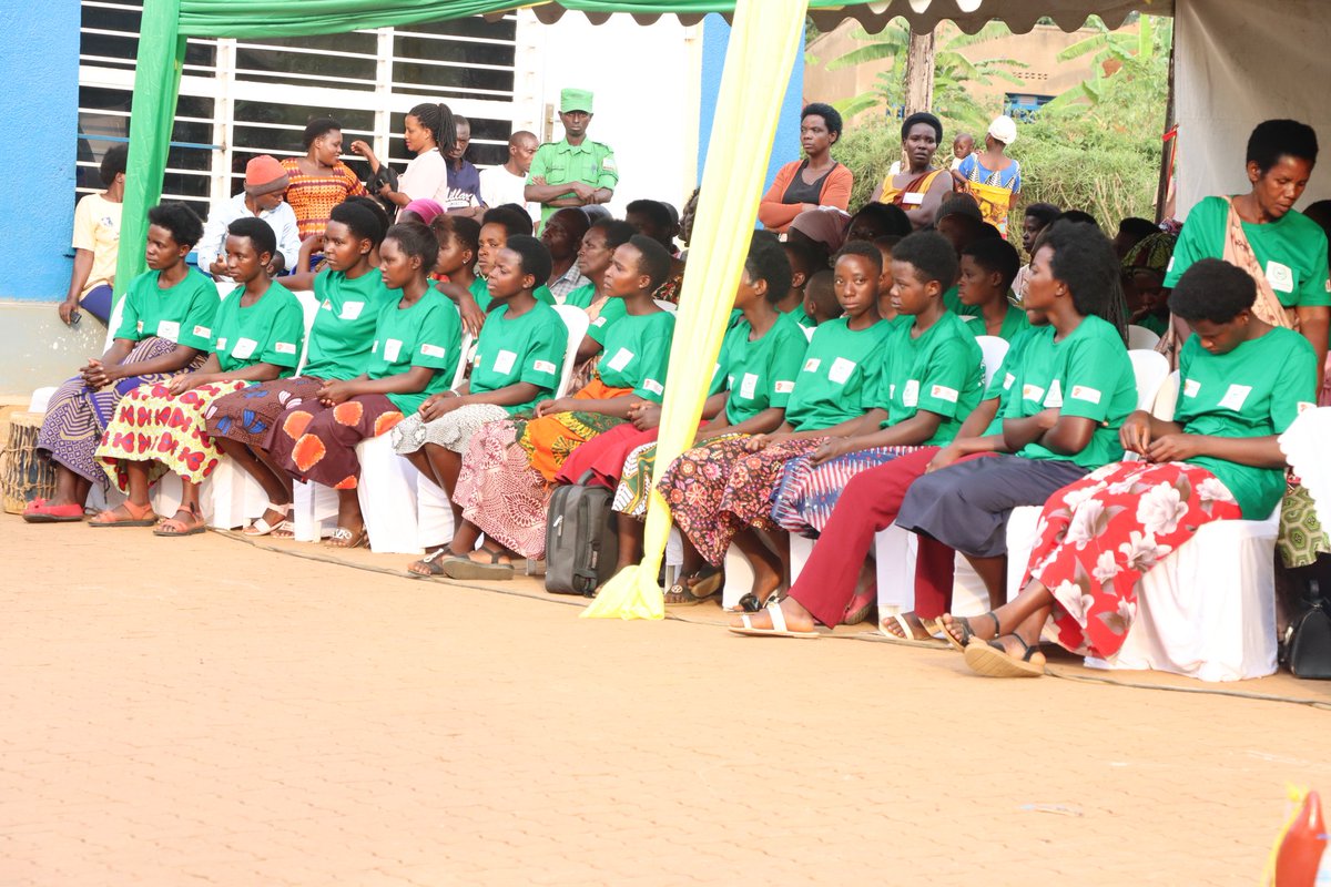 Agaruka ku Munsi w'Umwana w'Umukobwa, Vice Mayor <a href="/YImanishimwe/">yvette imanishimwe</a>, yagaragaje ko Umwana w’umukobwa yahezwaga mu gikari, ntagire amahirwe  angana n’ay'umuhungu, ariyo mpamvu hashyizweho umunsi wo kuzirikana ibikimubereye inzitizi no gushyiraho ingamba zimufasha kwihuta mu iterambere.