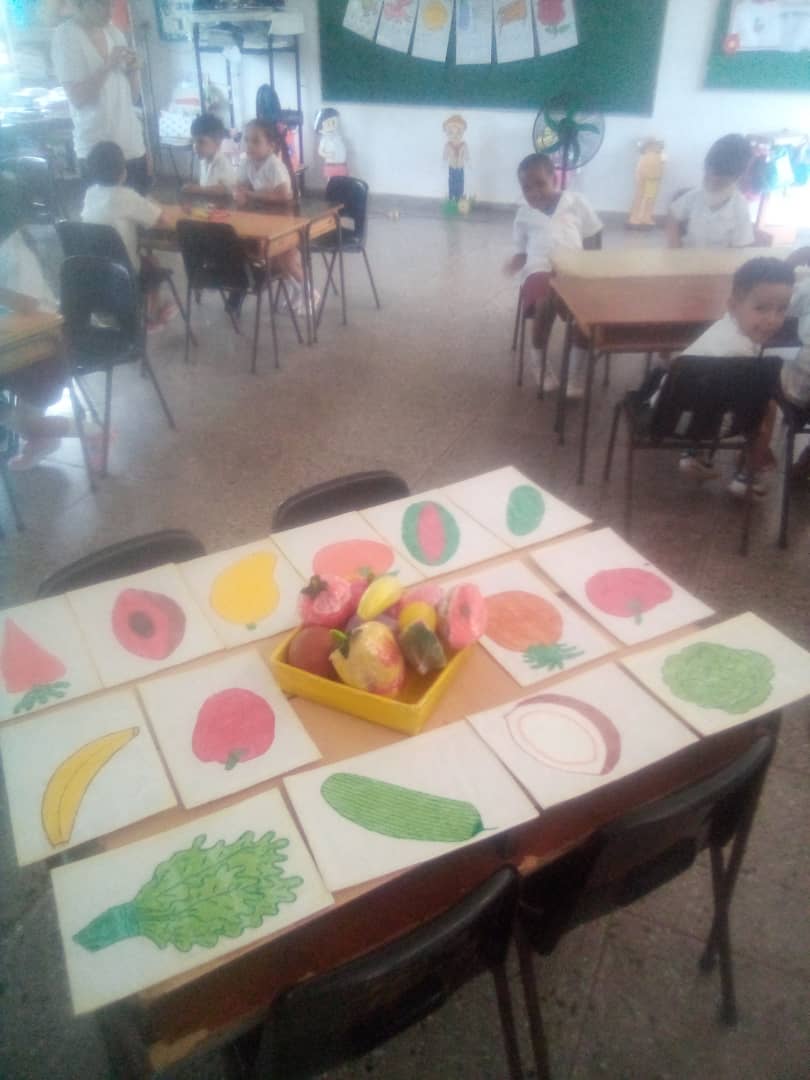 hemetod's tweet photo. Derroche de creatividad en la Primaria Comandante Pinares por el día Mundial de la Alimentación.
@CubaMined 
@DgeEste 
@DGHE14764 
@HEdgeAEE 
@hedgePinares https://t.co/xF91VCpLgC