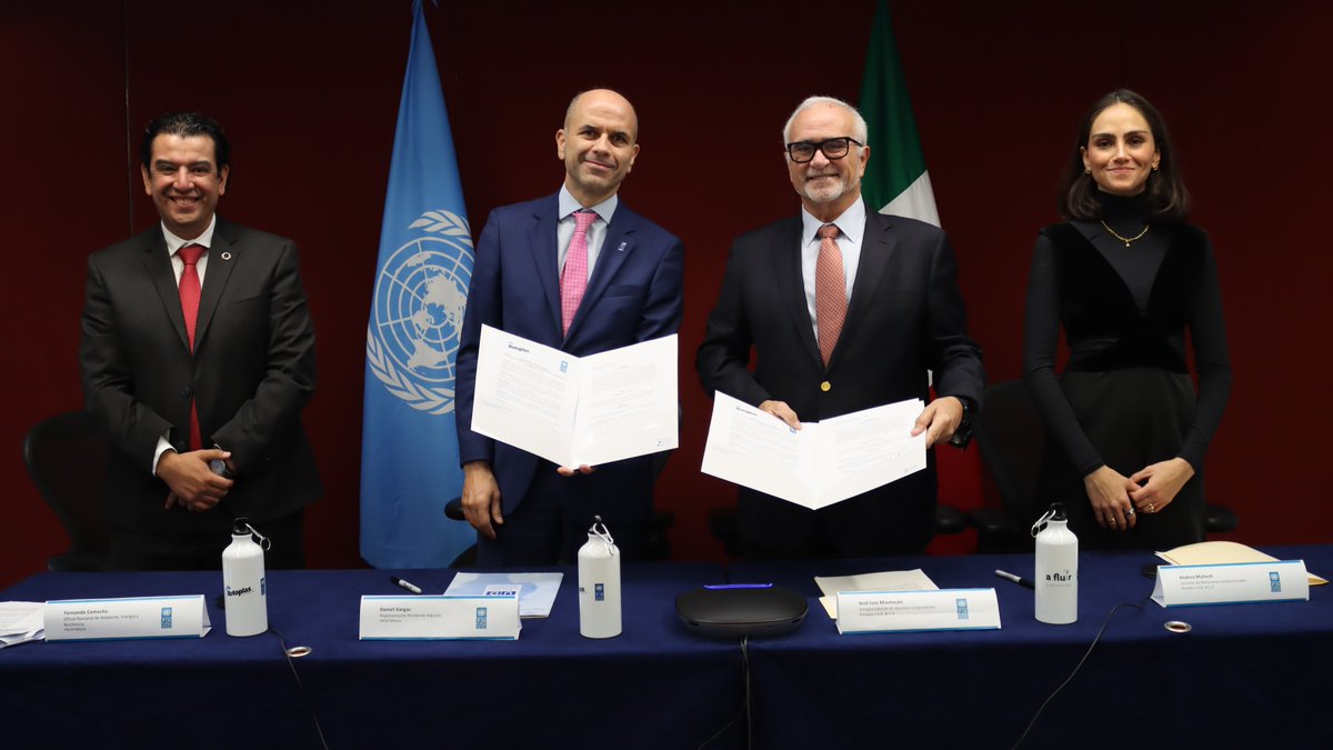 PNUD_Mexico's tweet photo. Para refrendar el compromiso entre el @PNUD_Mexico y @RotoplasMexico, se llevó a cabo la firma de un Memorándum de Entendimiento para el periodo 2024-2027 https://t.co/eGQuPRYFZ4