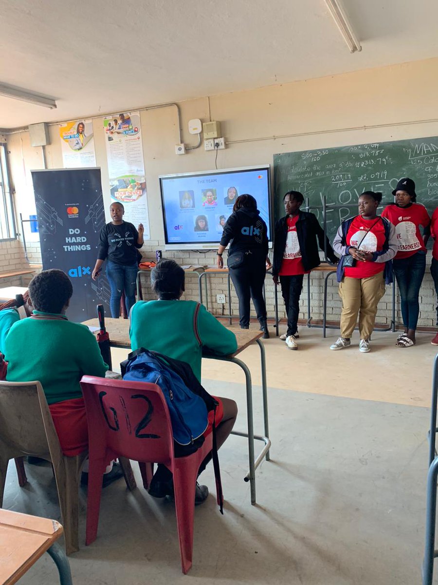 salso2021's tweet photo. Today we were at Tetelo Secondary School in Protea North with ALX for the ALX Career Guidance Workshop. The matriculants got tons of information on the exciting tech careers that are in demand, as well as information on all the new ALX courses that are available to them.
#ALXSA https://t.co/iElY55EWME