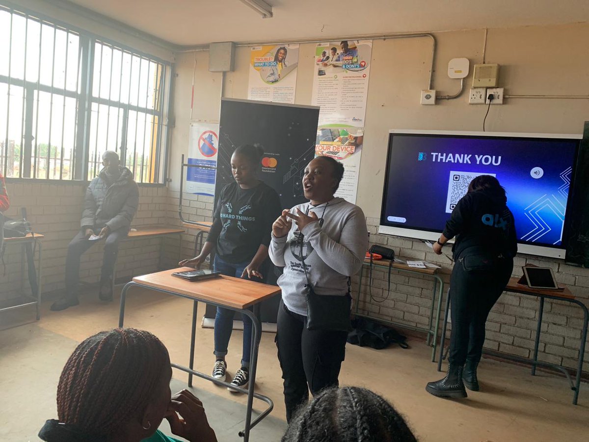 salso2021's tweet photo. Today we were at Tetelo Secondary School in Protea North with ALX for the ALX Career Guidance Workshop. The matriculants got tons of information on the exciting tech careers that are in demand, as well as information on all the new ALX courses that are available to them.
#ALXSA https://t.co/iElY55EWME