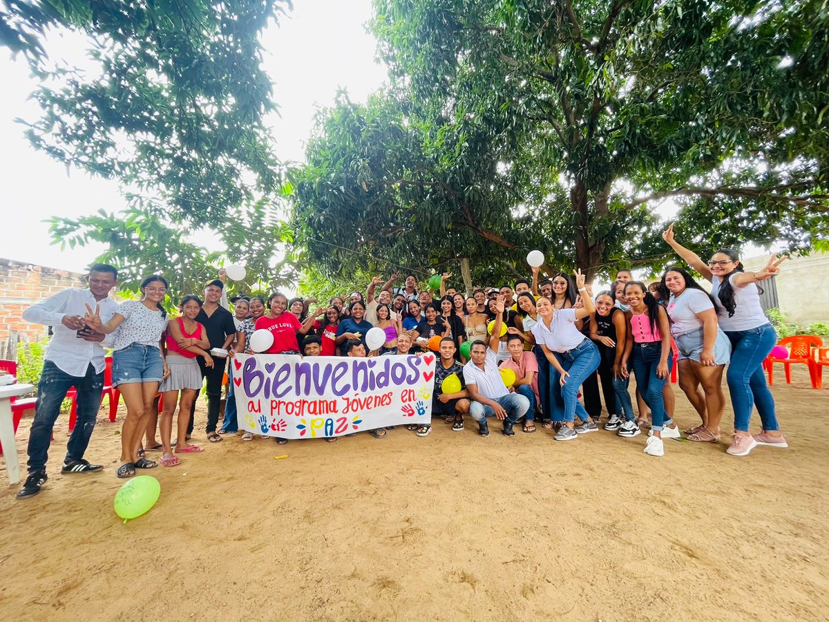 jepazvpar's tweet photo. ¡Esto ya arrancó! 
El Programa Nacional #JovenesEnPazVpar una apuesta del #GobiernoDelCambio @petrogustavo es una realidad. 
Estamos en 8 barrios y 3 corregimientos y 1 vereda del municipio de #Valledupar
¡Muy pronto! Conoceremos más de esta apuesta de transformación social. https://t.co/ibtaQCdgva
