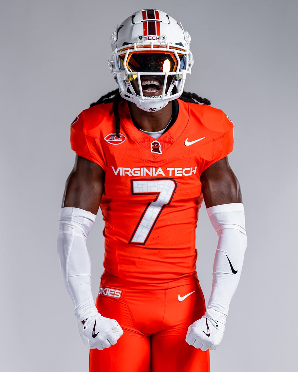 HokiesFB's tweet photo. A closer look π
#ThisIsHome | #OrangeEffect https://t.co/YQHhaiaZ04