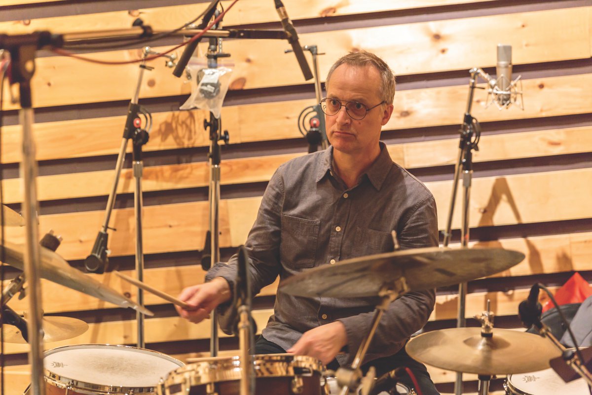 Dear friends in the Hudson Valley,

This coming Monday night (10/21) the Joe Fiedler Trio returns to Quinn's with a new line-up and all new music!  We hit at 8 pm.  Come on through!

Pete McCann/Guitar
Michael Sarin/Drums
Joe Fiedler/Trombone