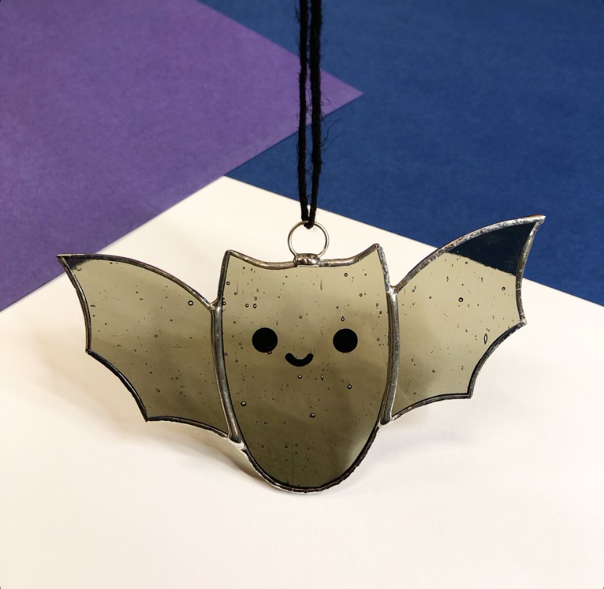 ✨ GIVEAWAY!✨ I was so blown away by how fast this lil guy sold out that I’ve decided to make one more to give away to one of you lot! All you need to do to enter is RETWEET this post and make sure you’re following me. I’ll announce a winner next Monday! Good luck! 🦇