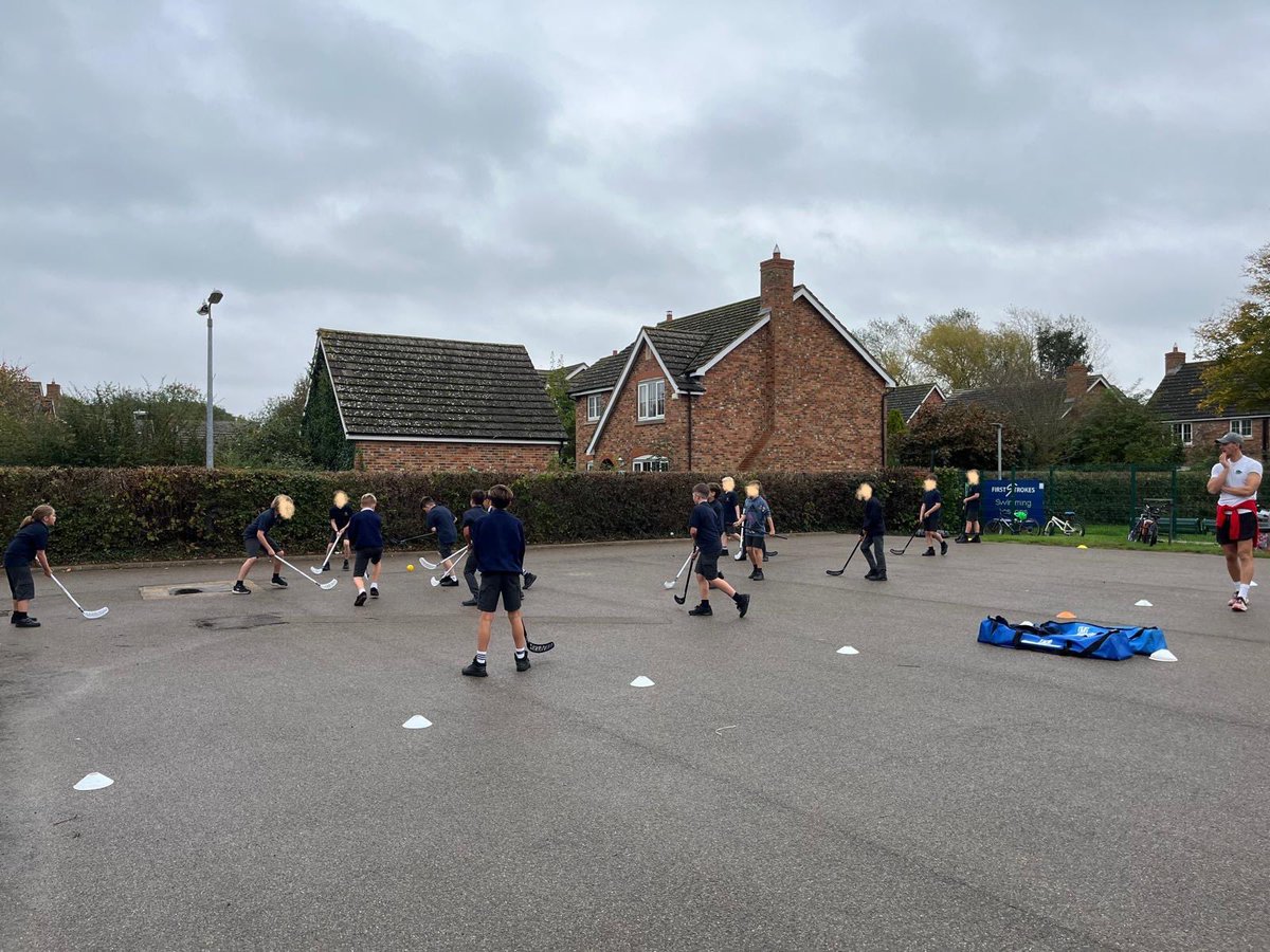 GCA_learning's tweet photo. The rain held off to allow KS2 to enjoy some quick sticks hockey with Mr Partridge @Primary_S_S  over lunchtime today. Active lunchtimes help in so many ways #gcawellbeing #gcasport https://t.co/uFuGGOdiD5