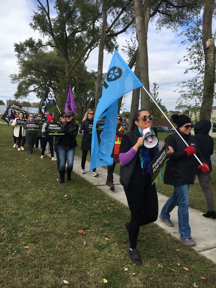 ontarionurses's tweet photo. During the pandemic, Lambton Public Health nurses were called heroes. Now their employer is refusing to respect their work. Demand that the County of Lambton negotiate a fair new contract so that nurses can keep providing high-quality care! #FightLocal https://t.co/7UYLarFDhF https://t.co/RZgLuCwHUN
