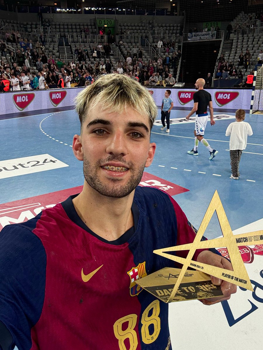 One more bright night for Petar Cikusa, earning the Player of the Match award and helping <a href="/FCBhandbol/">Barça Handbol</a> win the #MOTW to remain at the top in group B of the #ehfcl 🔝 #clm #handball