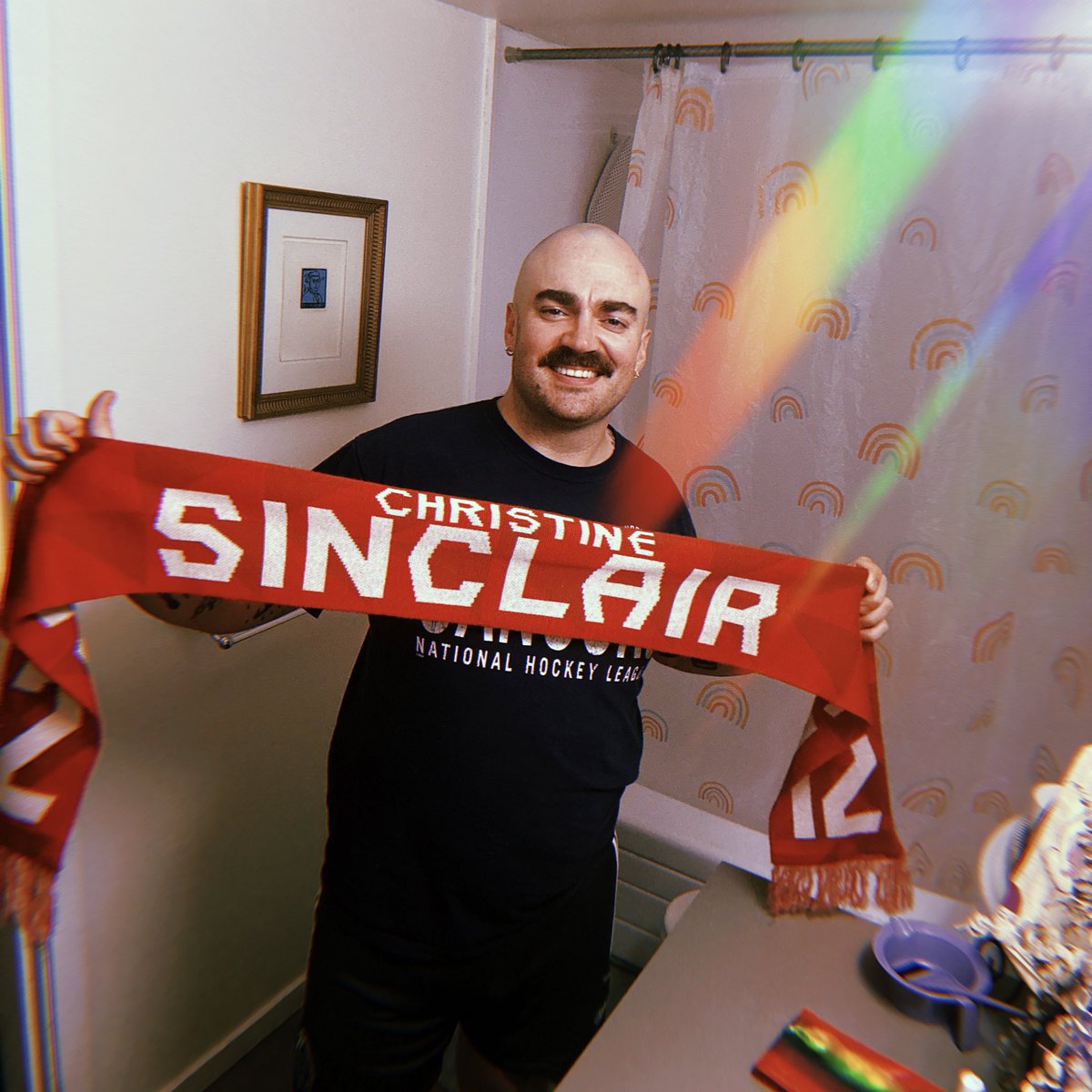 jamesesiddall's tweet photo. I meant to go to the match last nite to see one of my heroes play in town 4 the last time, but it didnโt end up working out. Thankfully, Iโve already had the honour of seeing the GOAT in person. #Sincy, thnx so much 4 everything youโve done for Canadian, womens, & world footy! โฅ๏ธ https://t.co/zyMPih93N2
