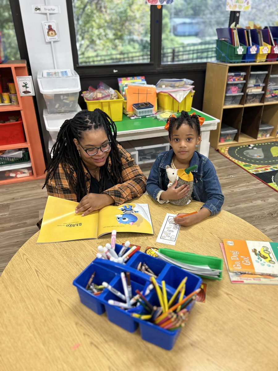 Mrs. Howard tweet media