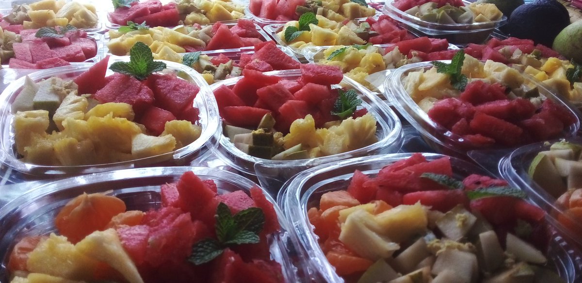 We serve and deliver fresh fruits salad every week 😋
#fruitsalad 🍉🍍🍐🌱
#freshfruits 🌞🧘🏿‍♂️💚