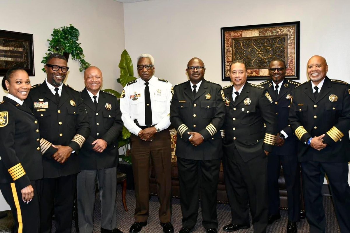 NOBLEGAChapter's tweet photo. Grits and Grace - Partnership for Progress

Several GA chapter members participated in an important discussion designed to connect law enforcement and the communities we serve. 

#FaithAndBlue #FaithAndBlue2024 https://t.co/wJusm8SoET