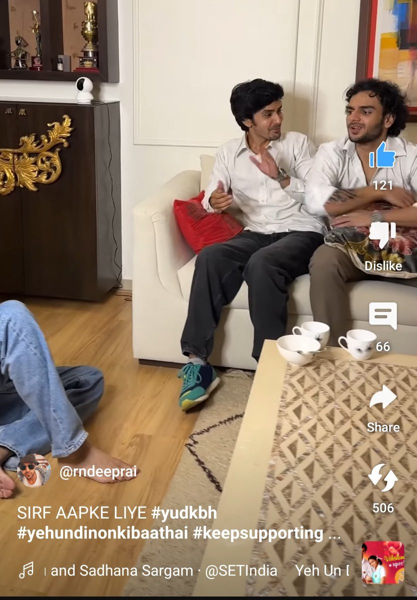 smileskares's tweet photo. Randeep 😭😭❤️❤️
Samundit reunion 😚😚
#RandeepRai
@rndeeprai https://t.co/K3I1vUXCUy
