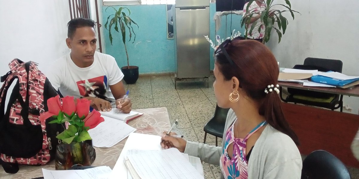 MBoyeros's tweet photo. Visita de ayuda metodológica IE.S/B: Felix Varela,Boyeros #DGEBoyeros #CubaMined #CubaEduca #amppboyeros #EducaLaHabana #FidelPorSiempe #LaHabanaViveEnMí #LaHabanaDeTodos #UnidosXCuba #YoSoyElMaestro https://t.co/EE5twKDhnk