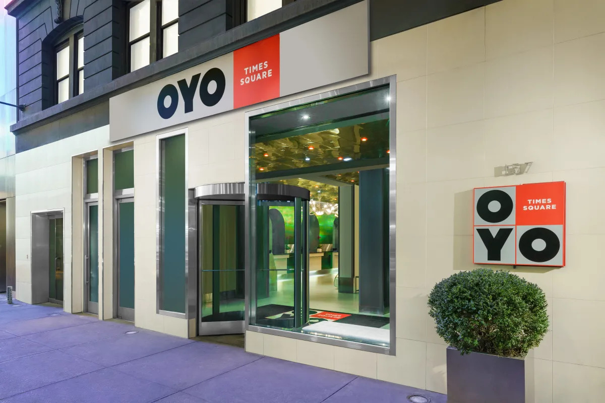OYOTimesSquare's tweet photo. Fall is a great time of year to visit NYC! There are so many fun holiday events happening, and our central location puts you close to everything you want to see and do.
Come see us - you can book your stay here:
https://t.co/eISqLsyTmQ https://t.co/U1zCt37bH5