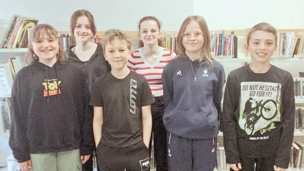 Notre AS obtient un "Prix National UNSS-MAIF Sport Planète" 🏆 en récompense de ses nombreuses actions en matière d'éco-responsabilité 🌱. Merci à nos six élèves, merci à toutes et tous. <a href="/clgBouligny/">Collège de Bouligny</a> <a href="/DSDEN55/">DSDEN55</a> <a href="/unss/">UNSS_National</a> <a href="/unss_54/">UNSS 54</a> <a href="/unssncymtz/">UNSS_Nancy-Metz</a> <a href="/MAIF/">MAIF</a> <a href="/BoulignySvt/">SVT Bouligny</a> <a href="/geoloiodice/">Geoffrey Loiodice</a> <a href="/deptmeuse/">Département Meuse</a>