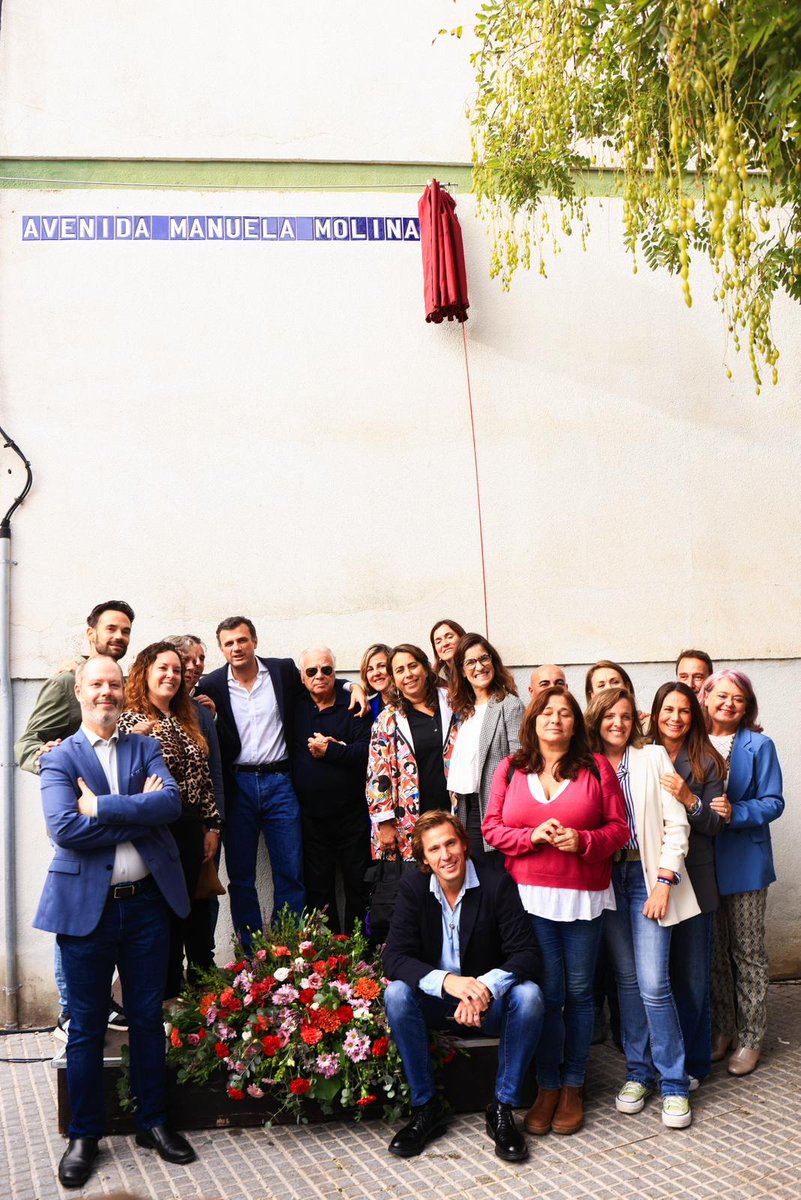 ✅La histórica dirigente vecinal Manuela Molina cuenta desde hoy con una avenida con su nombre en #Cádiz 

En el tramo de la avenida de Guadalete comprendido entre calle Barbate y la avenida del Guadalquivir