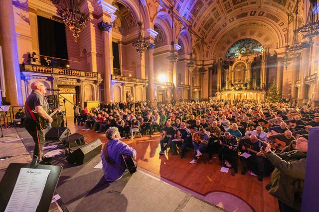 Calling Liverpool’s guitarists: Help set a record at St George’s Hall this December 🎸
 
👉 theguideliverpool.com/calling-liverp…