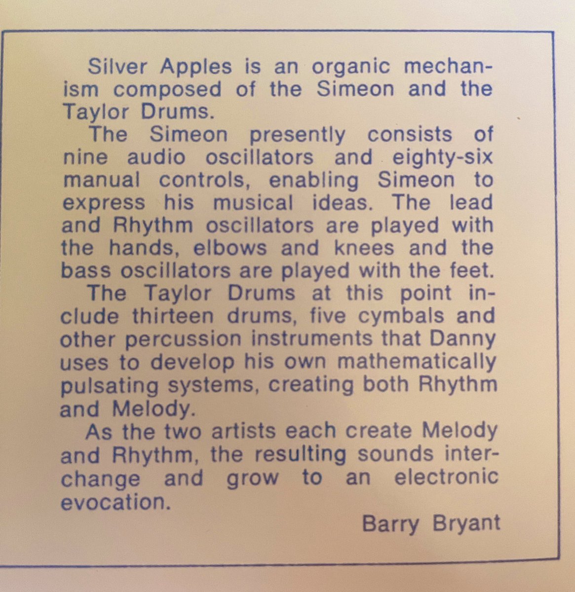 dubleox's tweet photo. Este dúo neoyorquino es ALUCINANTE. Eternas gracias a Iggy Pop que me hizo descubrirlos. Geeks totales!
#SilverApples https://t.co/cpQNUamVxN