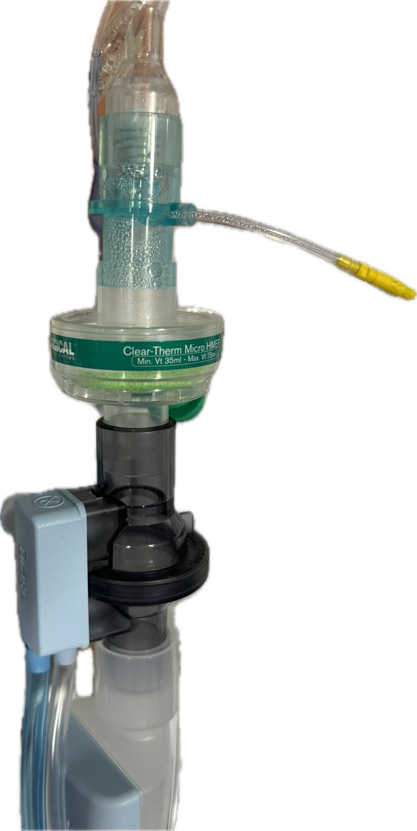 UCI Pediatría HospitalUvRocío tweet media