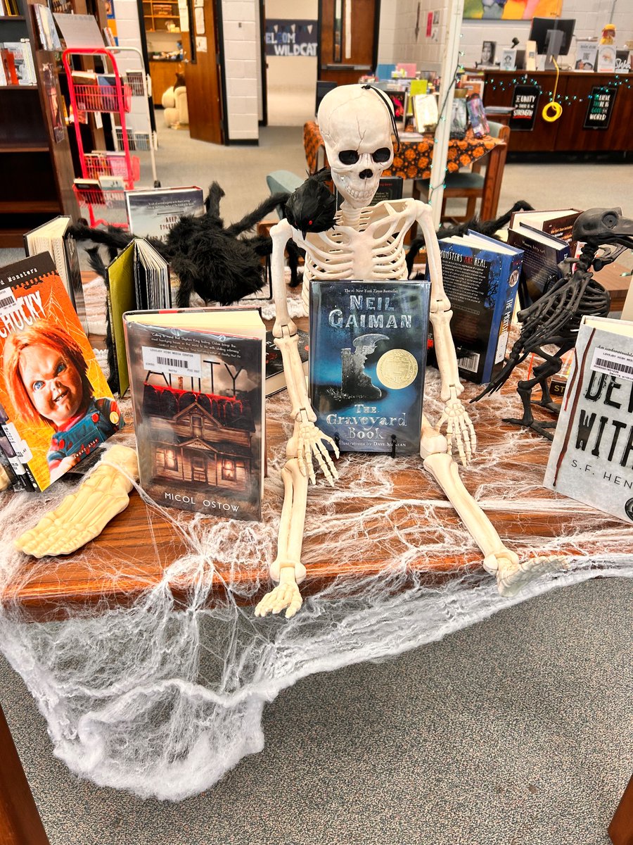 We’re having a spoooooky time in the library. Come check out our pumpkins 🎃. We’re so proud of them!
