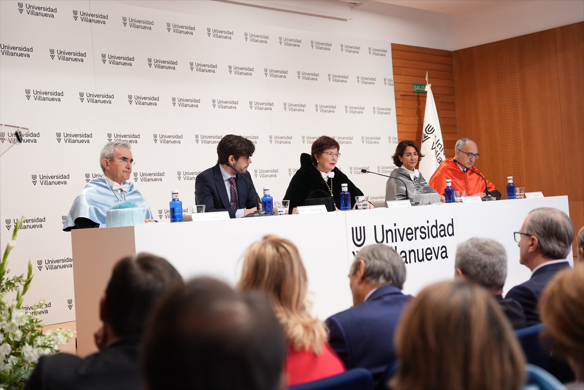La semana pasada <a href="/Univ_Villanueva/">Universidad Villanueva</a> celebró la apertura del curso académico 2024/2025: un acto que da la bienvenida a un nuevo año universitario de esta gran labor educativa. Os deseo a todos un estupendo curso.

#AperturaCursoAcadémico #UniversidadVillanueva