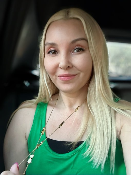 1 pic. Where would you take me? I’m on https://t.co/YvgO5QUtGv https://t.co/OoPSXUrsCm
