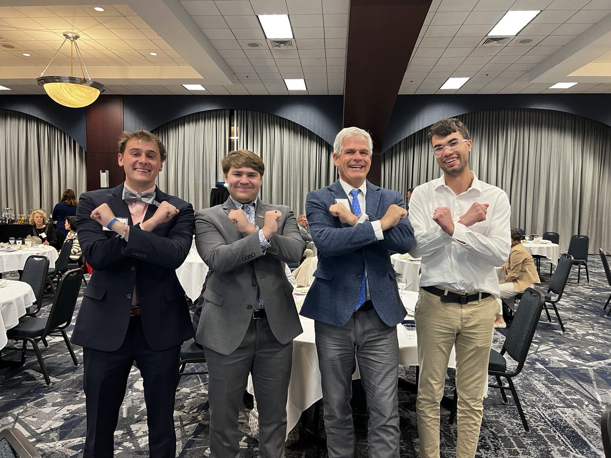 Prez41X's tweet photo. It was great running into St. X grads John Fritz '19, Trevor Tiemeyer '21 and Jackson Buda, my former student from St. Ignatius at an education panel at Xavier University today! These #MenForOthers are doing great things. https://t.co/Yc8VoAaJTp