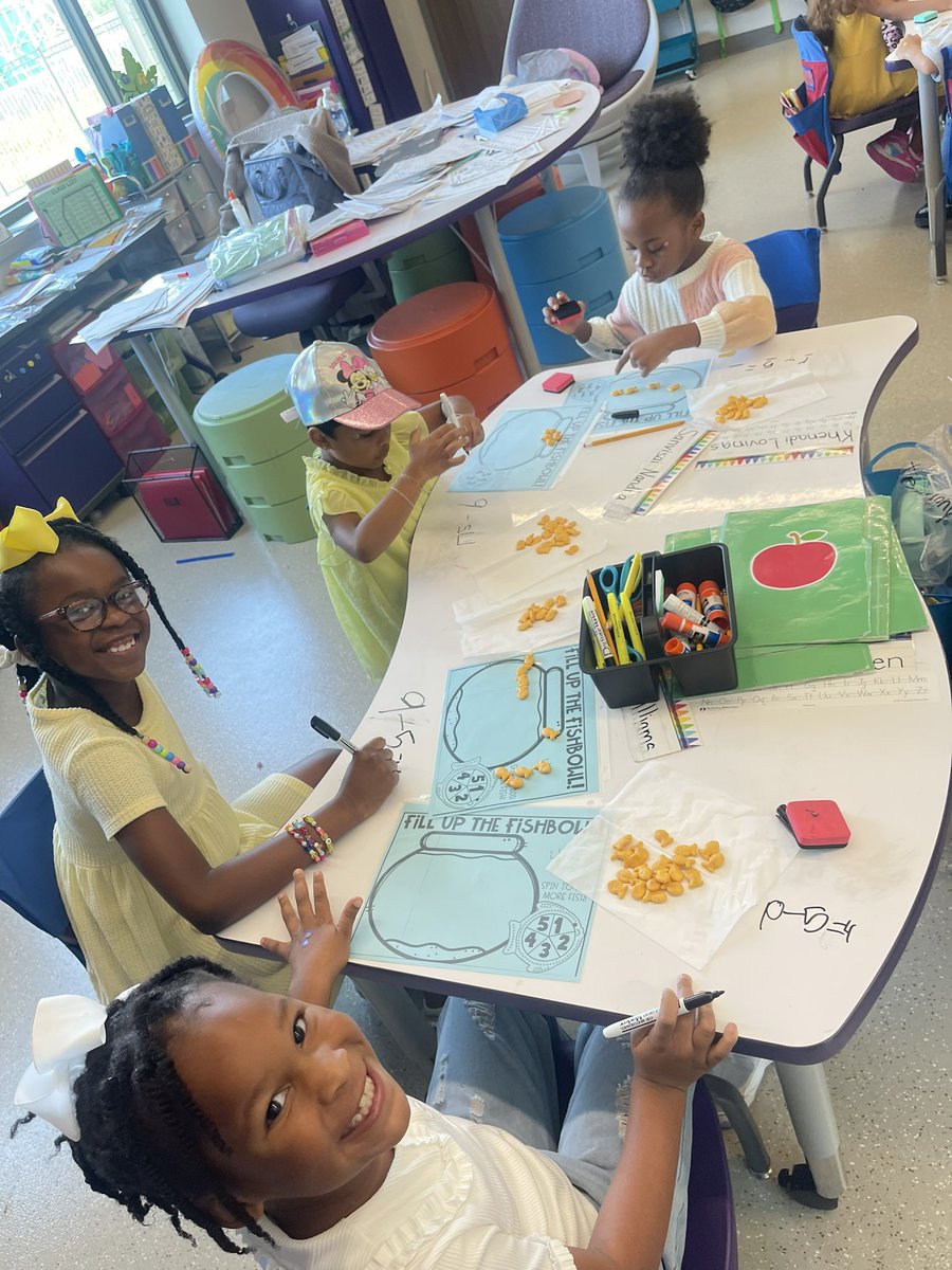 LGregoire22's tweet image. Gone Fishing 🎣! Adding & Subtracting is so much more fun when Goldfish are involved! #interactivemath