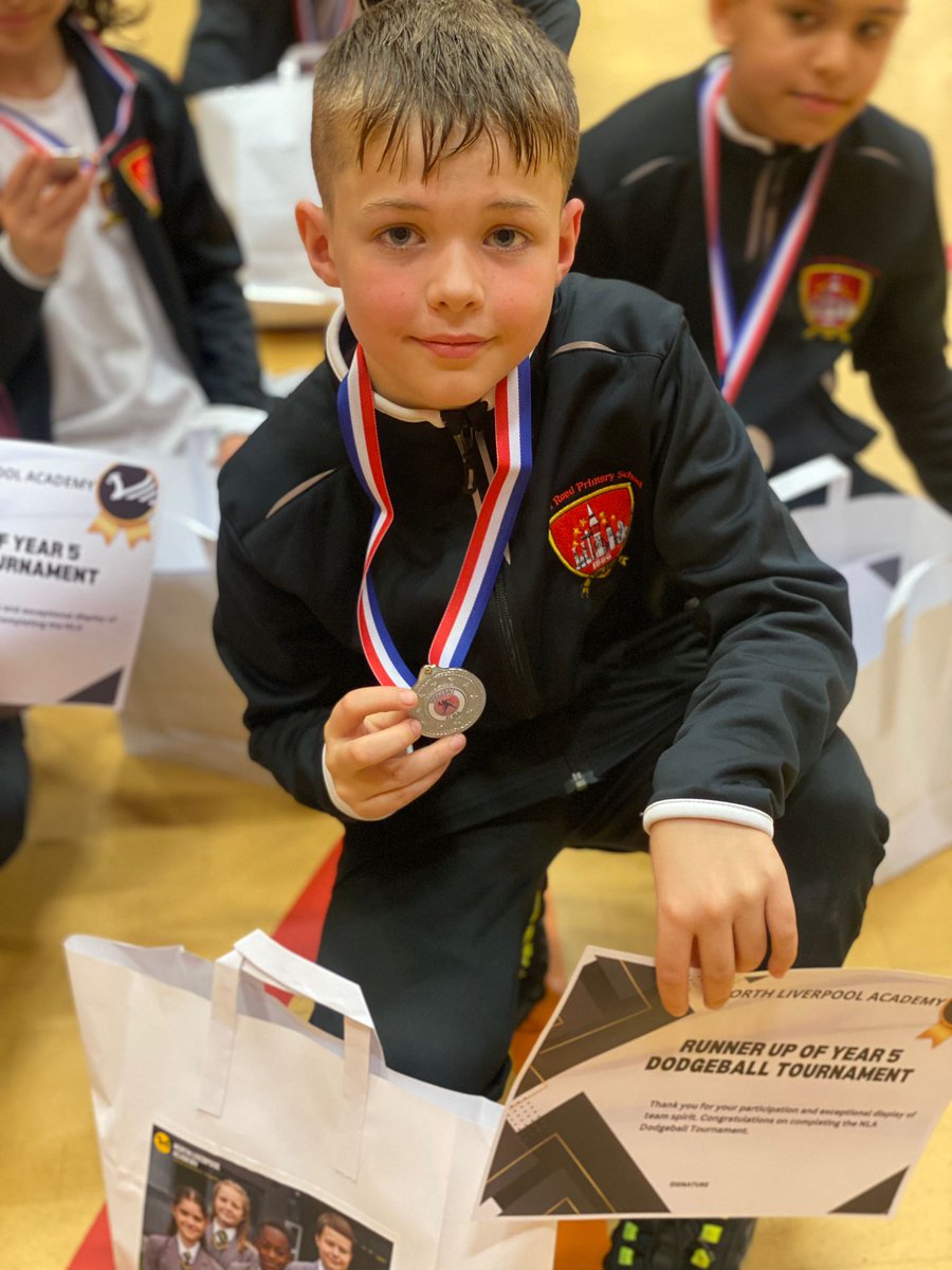 AnfieldRoadPE's tweet photo. So proud of these children who went to @NorthLivAcademy today for a dodgeball competition. They showed great teamwork, skill, and most importantly, respect for the other players 👏🏻 @AnfieldPrimary https://t.co/K3c3GRGjFa