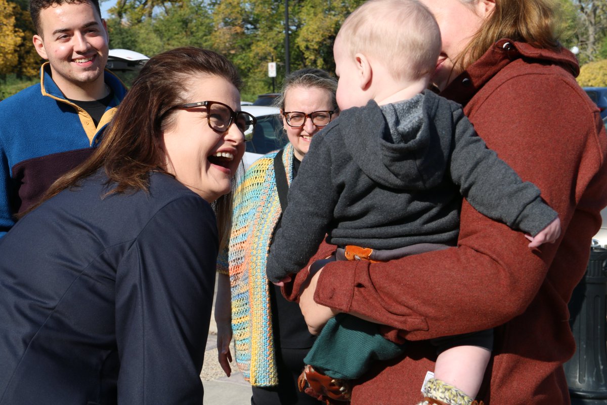 CarlaBeckSK's tweet image. I'm running to be your next Premier of Saskatchewan. I'm asking for your vote to fix healthcare and get Saskatchewan out of last place. It's time for change. #skpoli