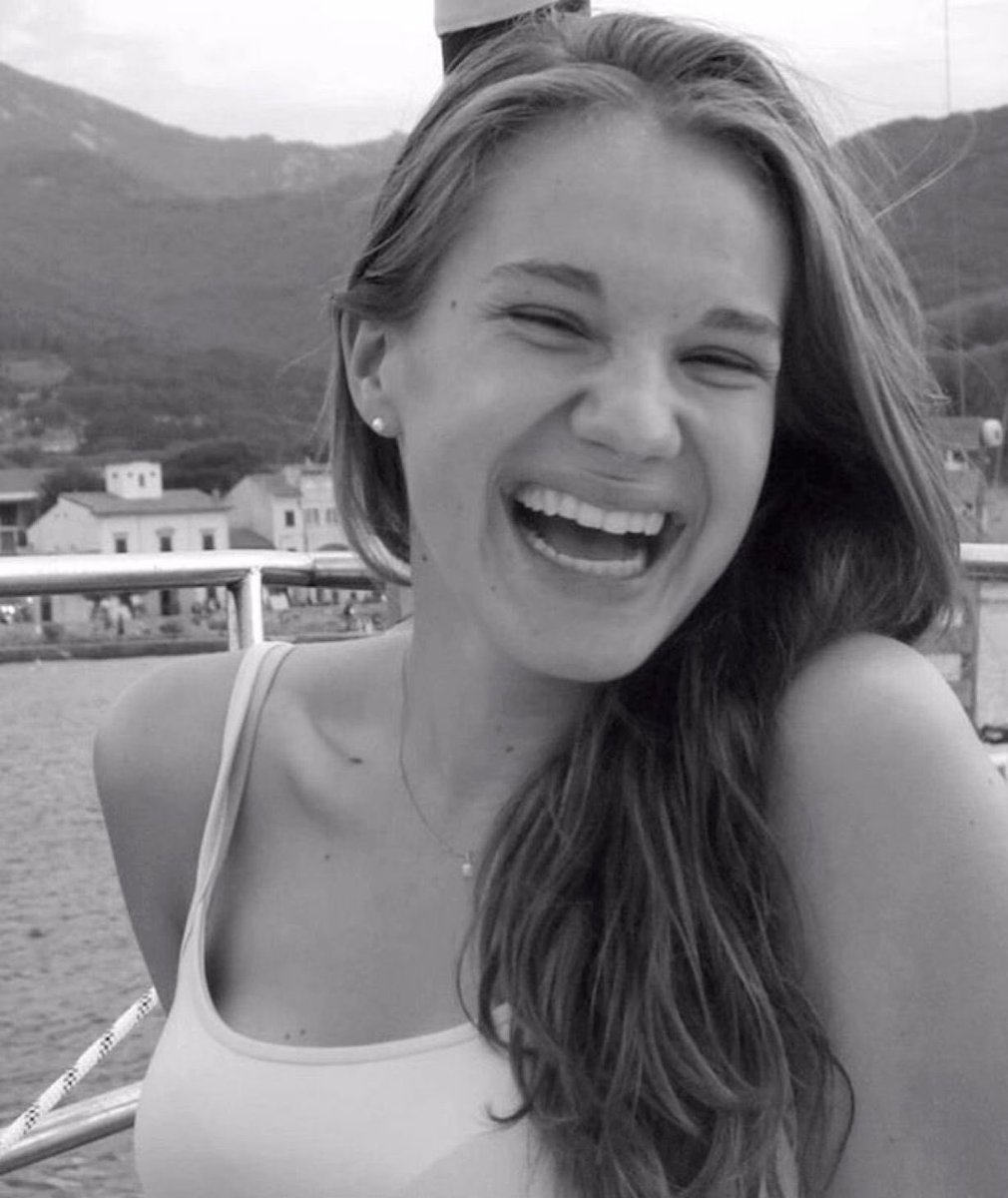 doge_me_now's tweet photo. Keinem Politiker ist es ein #WeRemember wert! Shame on you.
Daher hier:
Heute vor 8 Jahren wurde die 19-jährige Medizinstudentin Maria Ladenburger von dem afghanischen Asylbewerber Hussein K. vergewaltigt und ermordet. https://t.co/dSB9B0pSdf