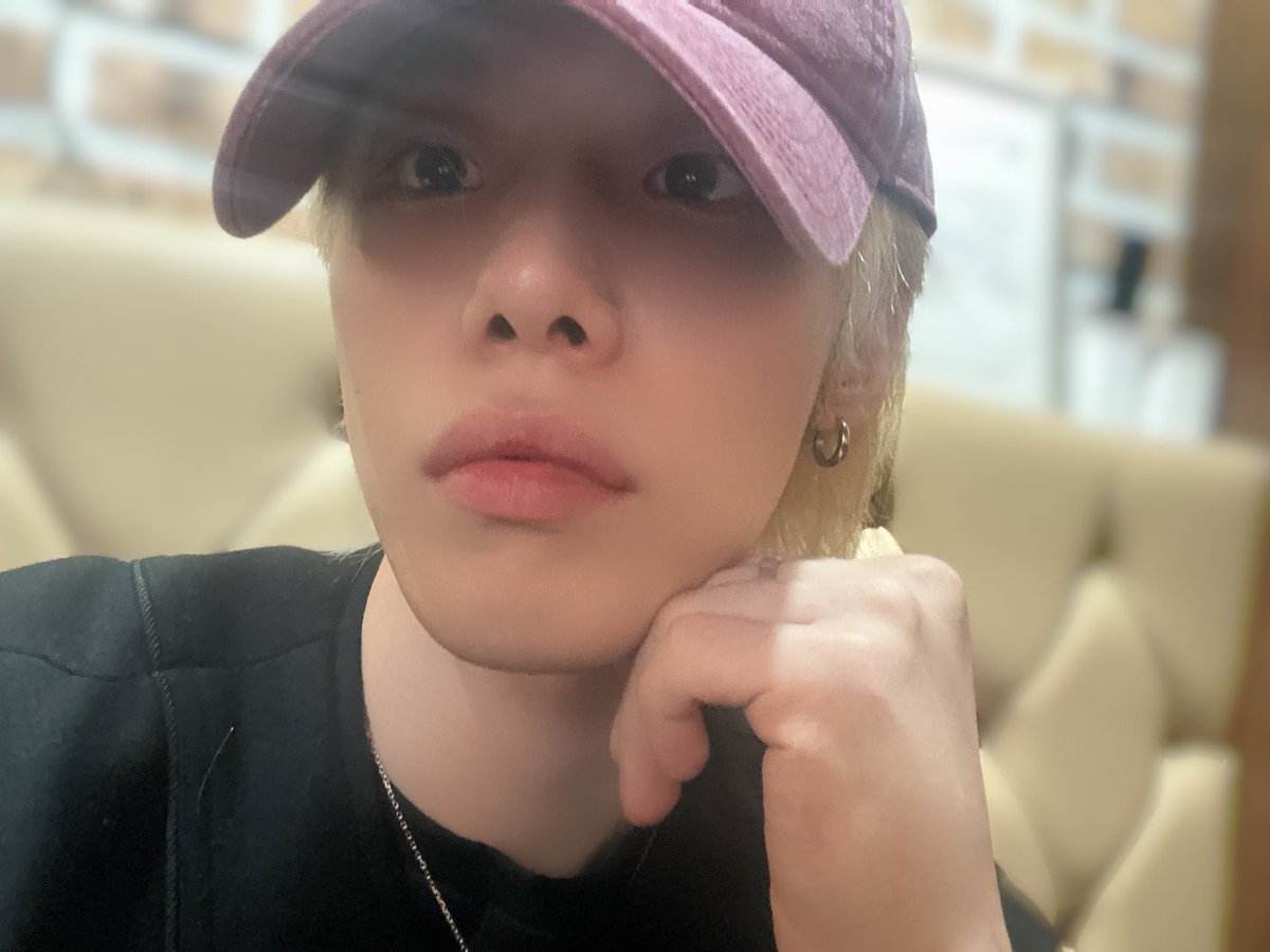 OMEGAXBR's tweet photo. 🐤 | 16.10.24 OXTWT (@OmegaX_members)

"faz tempo (que não posto)"

#OMEGA_X #오메가엑스
#젠 #XEN https://t.co/Uc8a3Tbrxr