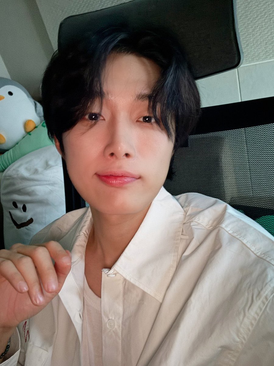 OMEGAXBR's tweet photo. 🐱 | 16.10.24 OXTWT (@OmegaX_members)

"foi divertido!! poegi🫶"

#OMEGA_X #오메가엑스
#재한 #JAEHAN https://t.co/JF1LnVBh8B