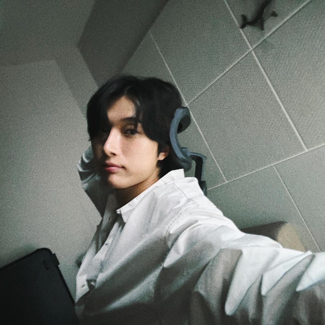 OMEGAXBR's tweet photo. 🐱 | 16.10.24 OXGRAM (jaehan__k)

🔗https://t.co/r59Q41zWvP 

#OMEGA_X #오메가엑스
#재한 #JAEHAN https://t.co/BHJtX1yBWk