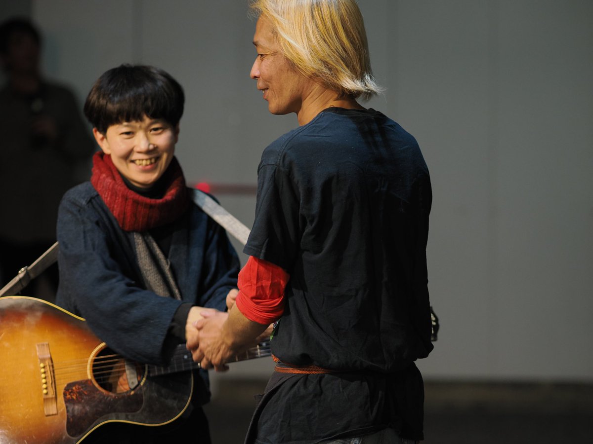 音楽のある夜
・ミカカカフェ
・　4周年おめでとうございます
・　オカダノリコさんが素敵な歌を
・　届けてくださりました
・
#ミカカカフェ
#オカダノリコ