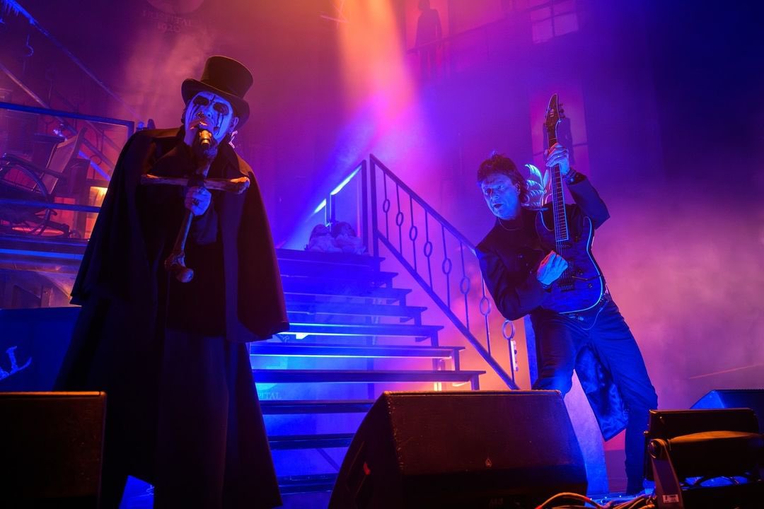 King Diamond (@kingdiamond) on Twitter photo San Antonio brought the apparitions 😈 Drop a “🕷️” if you caught our new song SPIDER LILLY!
Houston, prepare for the witching hour next!
📸: <a href="/JaimeMonzon/">JaimeMonzon</a> San Antonio brought the apparitions 😈 Drop a “🕷️” if you caught our new song SPIDER LILLY!
Houston, prepare for the witching hour next!
📸: <a href="/JaimeMonzon/">JaimeMonzon</a>