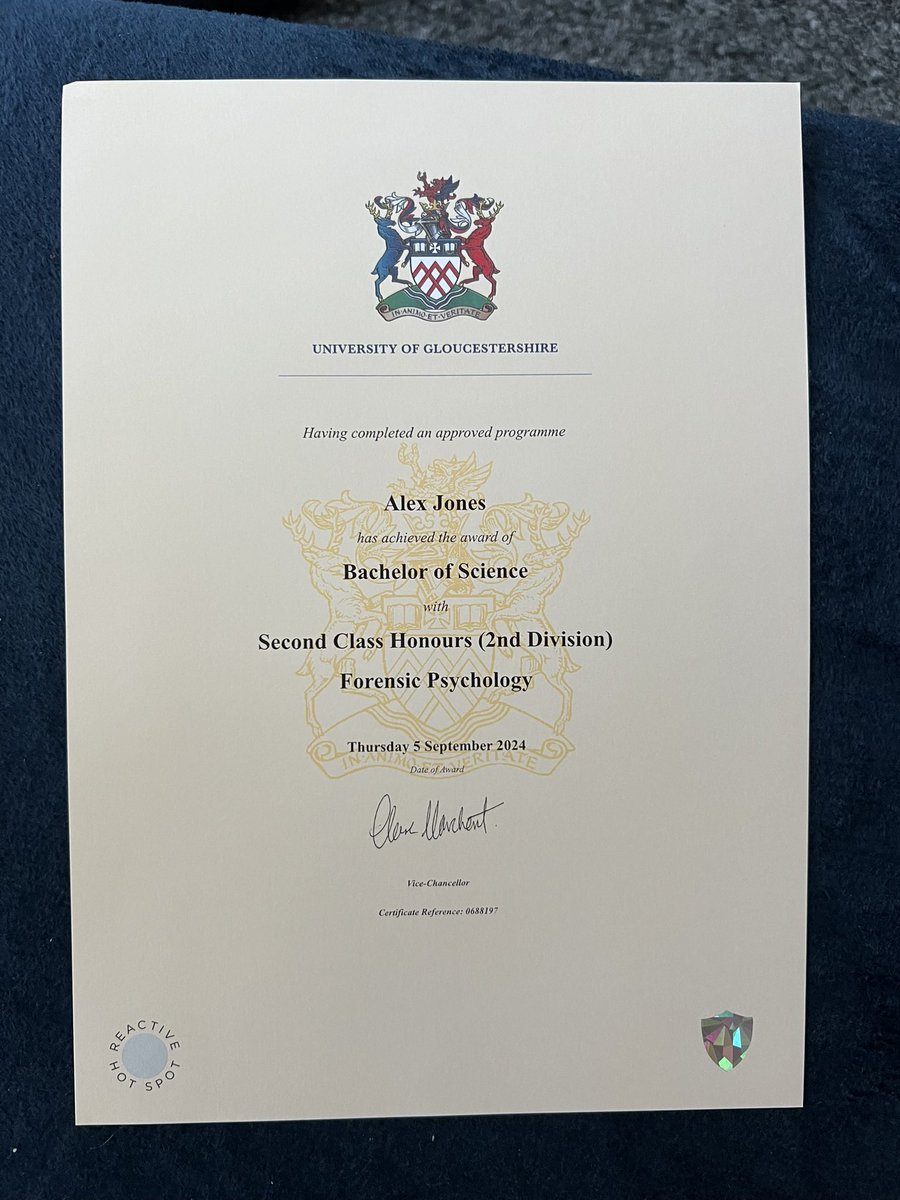 Alex 🦖 tweet media