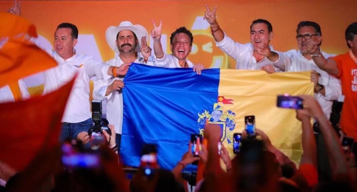 SalvadorZamoraZ's tweet photo. ¡Ya habíamos ganado y hoy se ratificó! De manera unánime y sin discusión, la Sala Superior del @TEPJF_informa, la máxima instancia jurisdiccional en materia electoral del país, confirmó el triunfo de @PabloLemusN y desechó todas y cada una de las mentiras de Morena. 

Mi reconocimiento a los magistrados del Tribunal por hacer valer la voluntad de 1 millón 626 mil 789 jaliscienses que refrendaron la confianza en @MovCiudadanoJal y eligieron a Pablo Lemus como gobernador para el periodo 2024-2030.

Que lo tenga muy claro Morena: aquí no pesan más los reclamos sin fundamento que el voto de las y los jaliscienses. ¡A darle!